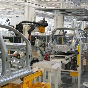 Die ARI Armaturen Albert Richter GmbH & Co. KG (Schloß Holte-Stukenbrock) beschäftigt sich beispielsweise mit einer Mechatronik-Roadmap für intelligente Maschinen-Armaturen.
