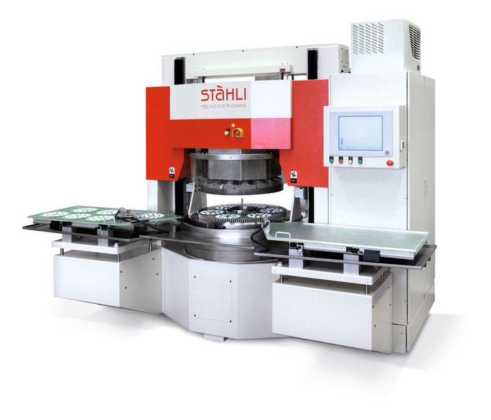 CNC-Flachschleifmaschine Typ DLM 705 von Stähli Läpp Technik. (Bild: Stähli)