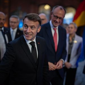 Frankreichs Präsident Emmanuel Macron tauschte sich auf dem Gipfel mit Bundeskanzler Merz aus.(Bild:  BMDS/Woithe)