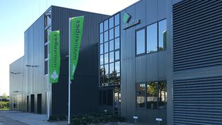 ams01 (maincubes one GmbH)