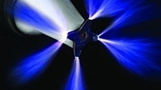 Die Corona-Zündung entzündet das Gemisch an vielen Stellen gleichzeitig. (Federal-Mogul)