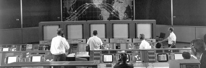 Das Mission Control Center ist heute Bestandteil des Space Center Houston, das als eines der bedeutendsten Wissenschafts- und Technikmuseen der Welt gilt.  (Bild:  Ford-Werke)