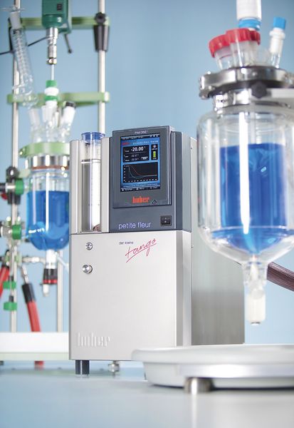 Der Regler Pilot One passt auf alle Unistate, Unichillerund Compatibel Control Thermostate. (Bild: Huber Kältemaschinenbau)