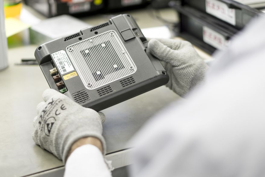 dienstleistung-tests (E.E.P.D. Electronic Equipment Produktion & Distribution GmbH)