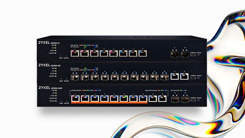 Beim XS1935-12HP versorgen acht RJ45-Ports Endgeräte per PoE++. Das gesamte Leistungsbudget liegt laut Zyxel bei 400 Watt.(Bild:  Zyxel)