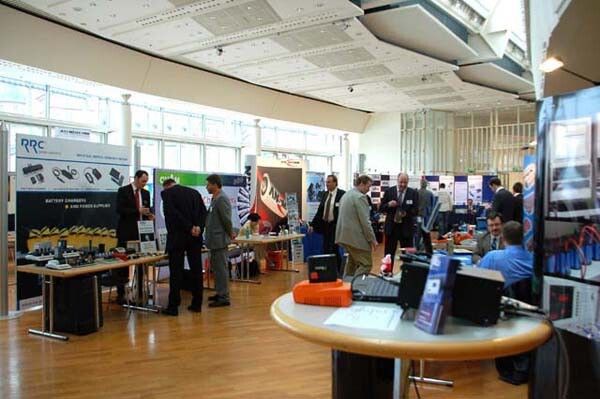 Der Konferenzveranstaltung angegliedert ist am 26. und 27. Juni eine Fachmesse, auf der rund 40 Aussteller ihre neuesten Produkte rund um das Thema Akkus vorstellen (Bild: batteryuniversity.eu)