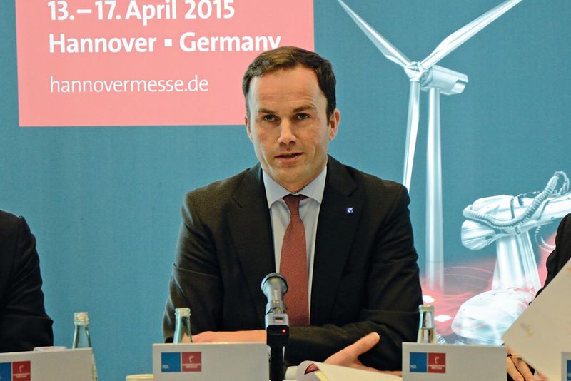 Dr. Jochen Köckler, Vorstandsmitglied der Deutschen Messe AG, ist sich sicher, dass die Messebesucher nur in Hannover das „Big Picture“ bekommen, um weiterhin international wettbewerbsfähig zu sein. (Bild: Michel)