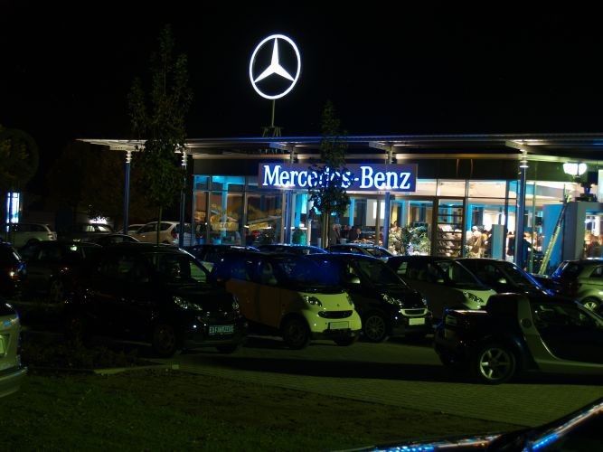 Der Mercedes-Betrieb im südniedersächsischen Northeim gehört seit 2009 zur Peter-Gruppe. (Foto: Peter-Gruppe)