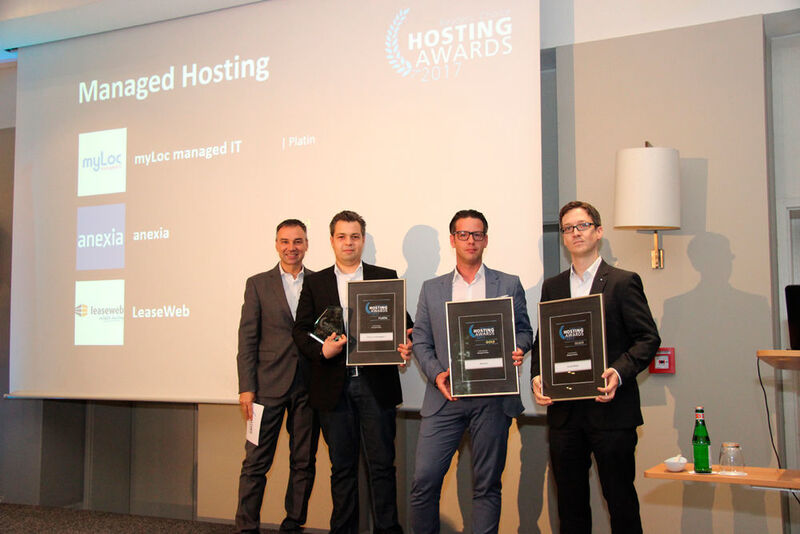 Die Gewinner der Kategorie „Managed Hosting“: myLoc managed IT (Christian Quandt), anexia (Holger Bellinghausen De Coster) und Leaseweb (Benjamin Schönfeld). (Vogel IT-Akademie)