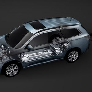 Die Japaner nutzen dabei die auf dem Heimatmarkt und in Frankreich verbreiteten Chademo-Stecker. Weil die deutschen Hersteller ein anderes System bevorzugen ist die Zahl der geeigneten Säulen hierzulande gering.(Foto: Mitsubishi)