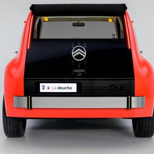 Rolldach, schwarze Heckklappe mit großem Doppelwinkel: Die neue Ente spielt kräftig mit Design-Zitaten.(Bild:  Citroën)