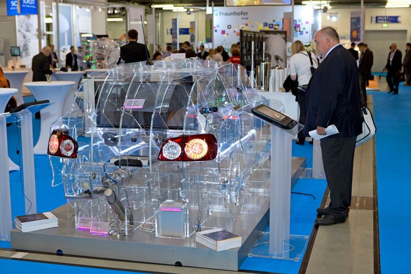 Eindrücke von der Werkstoffwoche Dresden 2015. (Bild: Werkstoffwoche Dresden)