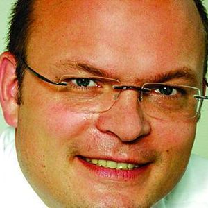 Remmert-Geschäftsführer Matthias Remmert, Löhne, sieht ganz allgemein einen anhaltenden Trend zur Automatisierung: „Unsere Kernzielgruppen – produzierende Unternehmen sowie Stahlhändler – investieren verstärkt in vollautomatische Lagertechnik.“ Bild: Remmert