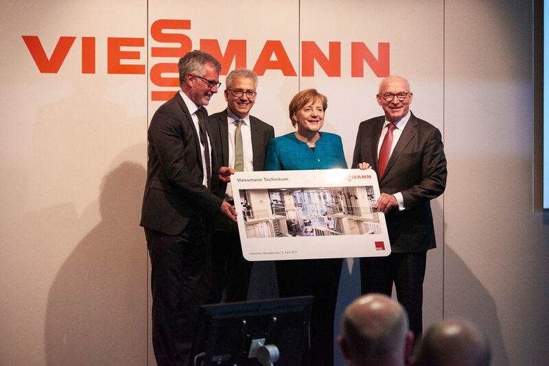 Bilder von der Eröffnung des neuen Forschungs- und Entwicklungszentrums im Rahmen des 100-jährigen Firmenjubiläums von Viessmann. (Viessmann)