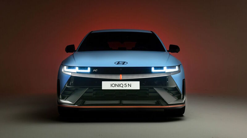 Der erste Stromer der Hyundai-Submarke N namens „Ioniq 5 N“ signalisiert seine Dynamik auch optisch.