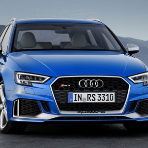 (Audi)