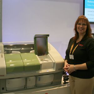 "Die Photometer-Plattform Gallery Plus ermöglicht einen Durchsatz von bis zu 350 Tests pro Stunde," sagt Kathy Ruzich, Marketingmanagerin Klinische Diagnostik. 