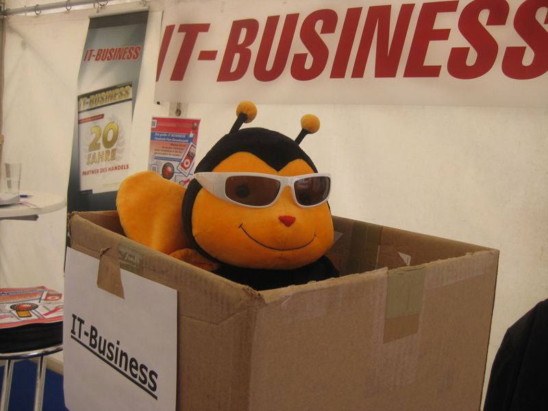 Auch ein erfolgreicher Messetag geht mal zu Ende... die IT-Bee gepackt auf dem Weg zurück. (Archiv: Vogel Business Media)