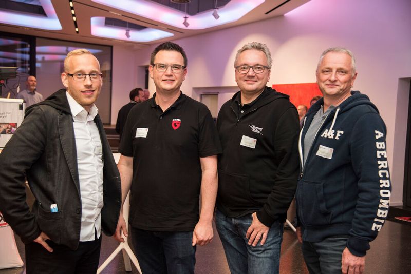 v.. Tim Debie (Indusys), Max Sonderfeld (G DATA), Dirk Zurawski (Oberberg-Online Informationssysteme) und Thomas Heinz (Computer Klinik). (Alexandra Roth / fotoagentur-roth)