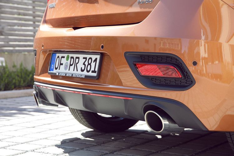 Er hat eine doppelflutige Abgasanlage sowie eine eigene Heckstoßstange mit Diffusor erhalten. (Foto: Hyundai)