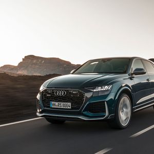 Das fünftürige SUV-Coupé ist 5,01 Meter lang.