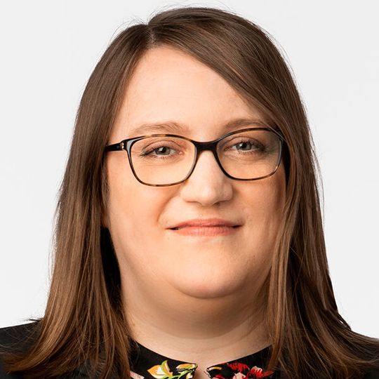 Die Autorin: Dr. Nicole Wittenbrink ist seit 2020 Beraterin im Bereich Gesellschaft und Innovation der VDI/VDE Innovation + Technik GmbH und ist dort unter anderem im Rahmen der Begleitforschung zum Innovationswettbewerb „Künstliche Intelligenz als Treiber für volkswirtschaftlich relevante Ökosysteme“ in den Bereichen Projektbegleitung und Kurzstudien aktiv. Die Autorin: Dr. Nicole Wittenbrink ist seit 2020 Beraterin im Bereich Gesellschaft und Innovation der VDI/VDE Innovation + Technik GmbH und ist dort unter anderem im Rahmen der Begleitforschung zum Innovationswettbewerb „Künstliche Intelligenz als Treiber für volkswirtschaftlich relevante Ökosysteme“ in den Bereichen Projektbegleitung und Kurzstudien aktiv.