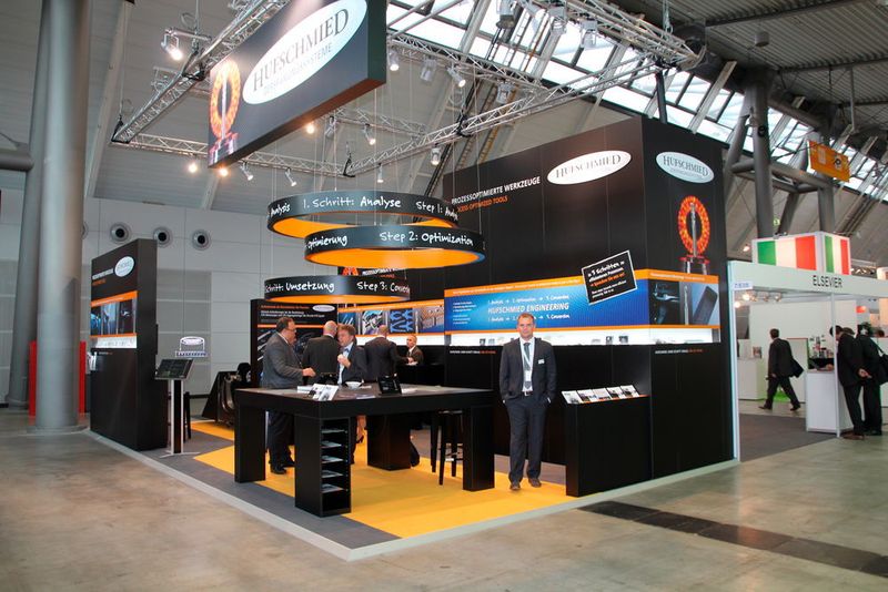 Und weiter geht der Rundgang durch die Hallen der Composites Europe 2015... (Bild: Königsreuther)