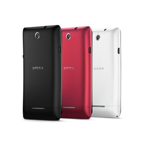 Drei Farben, zwei Ausführungen: Das Xperia E gibt es auch mit zwei SIM-Kartenslots.