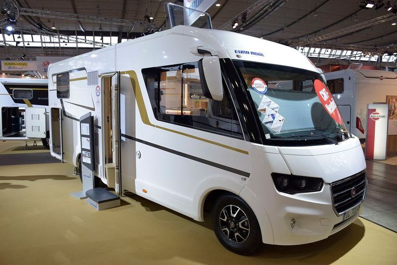 Auch Eura Mobil hat mit dem Integraline 720 QF ein neues Modell auf der CMT vorgestellt. Der Integrierte kostet mindestens 77.490 Euro. (»kfz-betrieb«/Jan Rosenow)