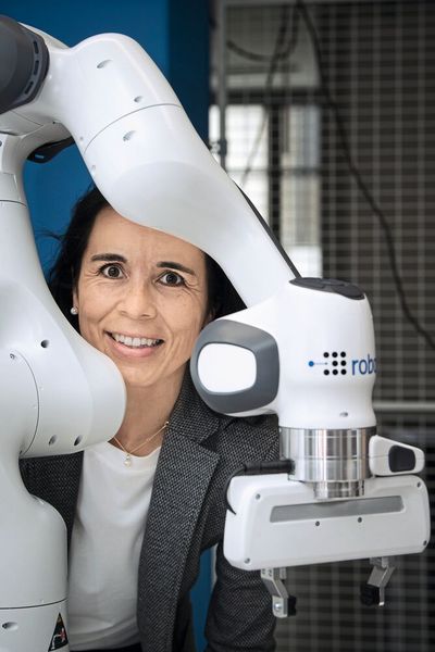 Sie hat bei der Robotik den Durchblick. (Bild: Thomas Entzeroth)