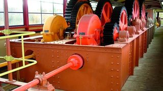 Bild1: Praxiseinsatz: Stauwehranlage Ryburg Schwörstadt am Hochrhein. (Archiv: Vogel Business Media)