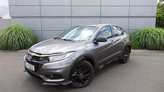 Honda hat dem HR-V einen sportlichen Schliff verpasst: Neben einer geschärften Optik haben die Japaner das Kompakt-SUV mit einem neuen Benziner ausgestattet. (Jens Scheiner/»Automobil Industrie«)