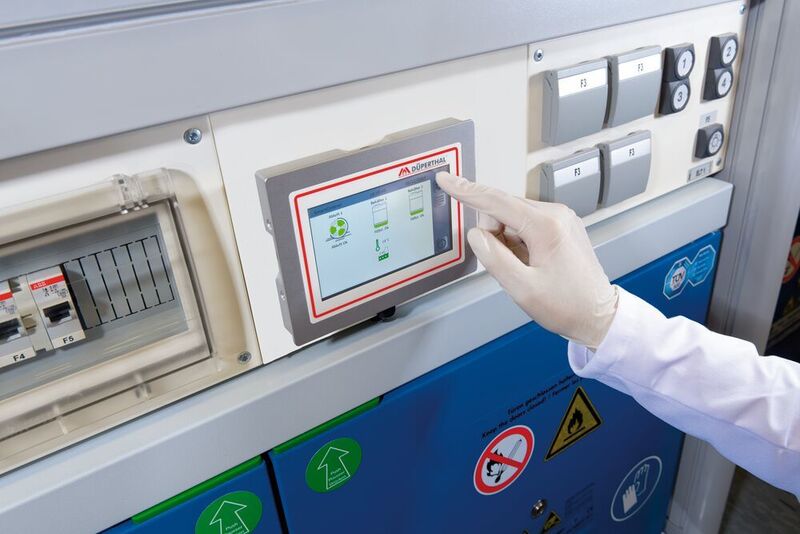 Fig. 1: The safety storage cabinets can be monitored using special control monitors. (Düperthal)