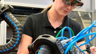 Der Smart Glasses Guide unterstützt bei der richtigen Auswahl von Datenbrillen und Anwendungen.  (Fraunhofer-IPT)