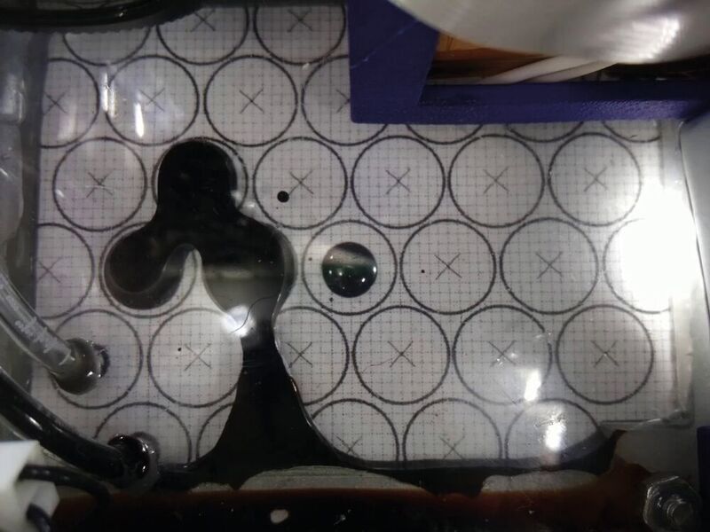 Bildmaterial aus der Box: die Bewegung des Ferrofluids. (KSat e.V.)