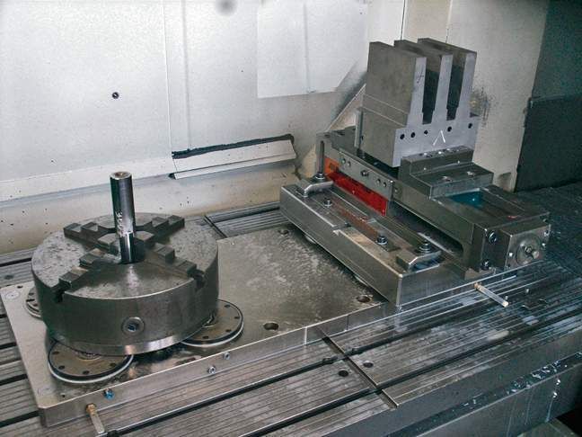 Bild 2: Für die eigentliche Werkstückspannung werden größtenteils die bereits vorhandenen Spannmittel eingesetzt. Bild: Hirschmann (Archiv: Vogel Business Media)