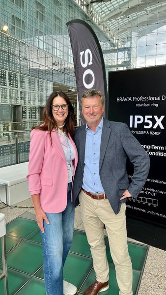 Monika Göckede (Sony) und Frank Assmann (Delo) (Bild: Vogel IT-Medien GmbH)
