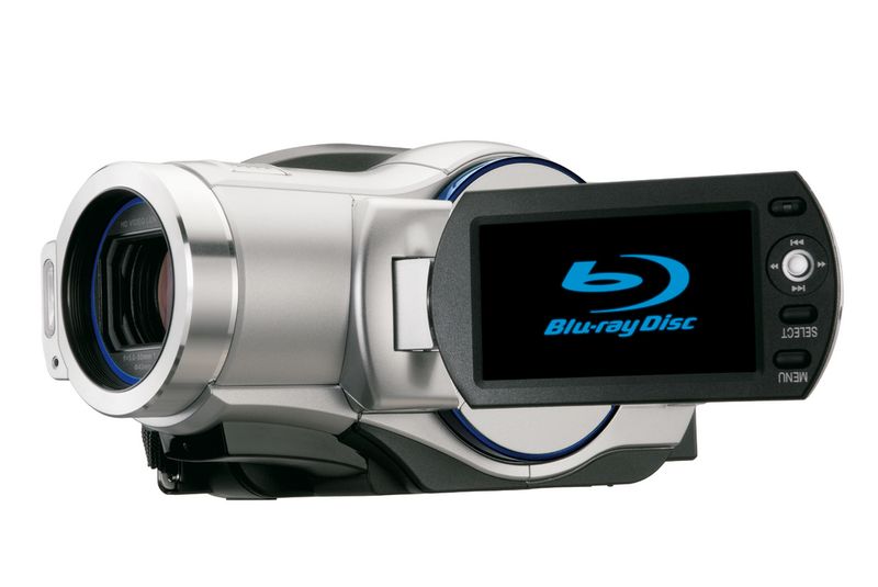 Mit der DZ-BD70E stellt Hitachi den ersten HD-Camcorder mit BluRay-Laufwerk vor. (Archiv: Vogel Business Media)