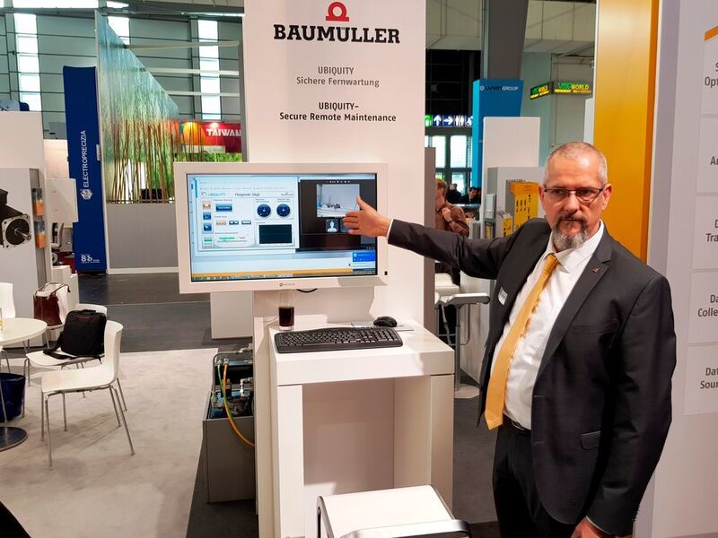 Norbert Süß, Head of Service, Retrofit bei Baumüller, zeigte Komponenten und Software für eine sichere Fernwartung. (S.Häuslein/konstruktionspraxis)