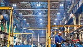 In Produktion und Logistik lassen sich durch den Einsatz sogenannter Halbleiter-Lichtquellen, insbesondere von LED, sehr viel Energie und damit Kosten einsparen. (TU Darmstadt)