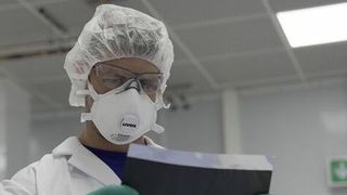 Volkswagen is making a leap in battery technology. The OEM is significantly advancing the development of the required dry coating technology at its subsidiary, PowerCo. (Picture: Volkswagen AGVolkswagen AG)