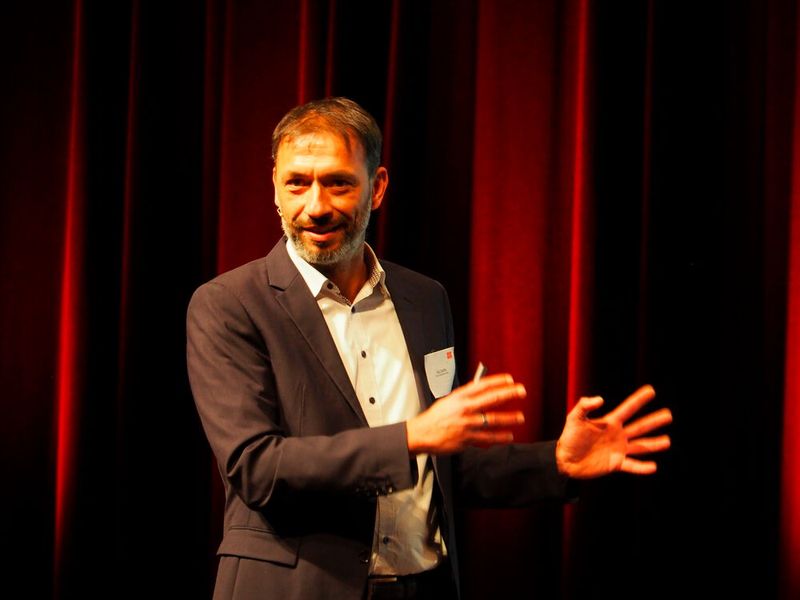 „Man kann keine Probleme, die lange bestanden haben, nun mit KI lösen“, Kai Dadhe, Evonik.  (Bild: Sabine Mühlenkamp)