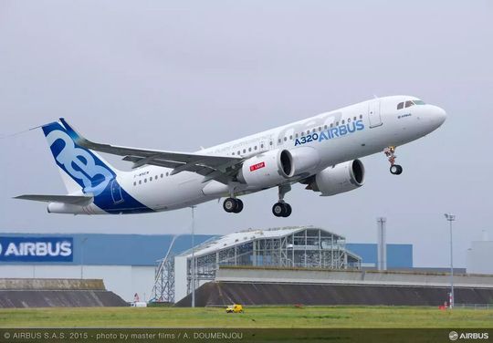 Airbus wird Triebwerkshersteller! Schon Mitte des Jahrzehnts könnte Airbus erste Tests mit einem eigenen Wasserstofftriebwerk ausführen. Das Flugzeug könnte leistungstechnisch mit dem Airbus320neo (im Bild) vergleichbar sein. Hier ein Bericht dazu.(Bild:  Airbus)