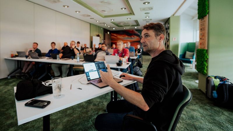 Auf große Nachfrage stieß der Workshop über „Synthetic Monitoring“ mit Simon Meggle, Produkt Manager bei CheckMK. (Bild: CheckMK)