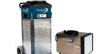 Bild 1: Die Luftreinigungsgeräte DC Aircube 500 (rechts) und DC Aircube 2000 sind mit einem Hepa-H13-Filter ausgestattet, der die Luft zu 99,95% von Partikeln befreit. Bild: Dustcontrol (Archiv: Vogel Business Media)