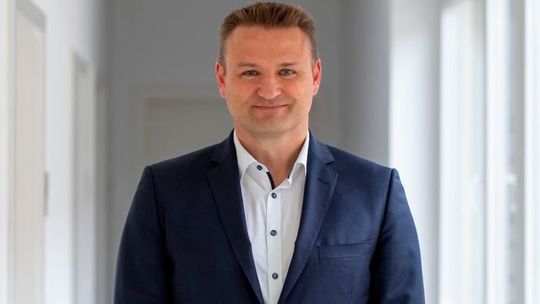 „Die Kontrollmechanismen und Handelsbeschränkungen für seltene Erden zeigen langsam ihre negative Wirkung“, stellt der Ifo-Experte, Klaus Wohlrabe, fest. Hinzu kommt noch der Clinch mit China wegen Nexperia.(Bild:  Ifo Institut)