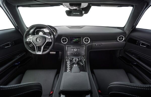 Der Mercedes-Benz SLS AMG Coupé Electric Drive - mit einer Gesamtleistung von 552 kW und einem maximalen Drehmoment von 1000 Nm der stärkste Elektro-Supersportwagen der Welt (Daimler AG)