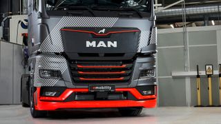 Die VW-Lkw-Tochter Traton sucht momentan den richtigen Standort für eine Batteriezellenfabrik. Salzgitter hofft auf den Zuschlag. Damit will man nicht nur dem zu erwartenden Hochlauf von Elektro-Lkw, wie den „eTGX“ von MAN (Bild), rechtzeitig begegnen ...  (Bild: MAN)