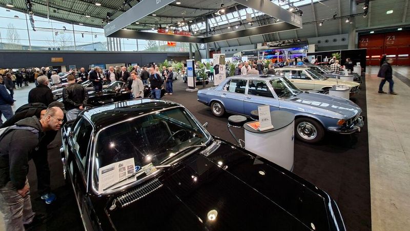 Die BMW-Clubs legten mit tatkräftiger Unterstützungs des Werks einen beeindruckenden Standauftritt hin. (Bild: Dominsky – VCG)