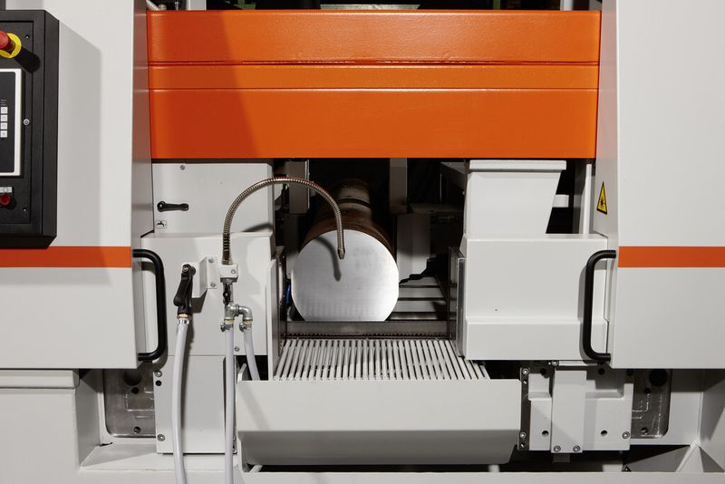 Sägeeinheit mit Linearführungssystem. (Bild: Kasto)